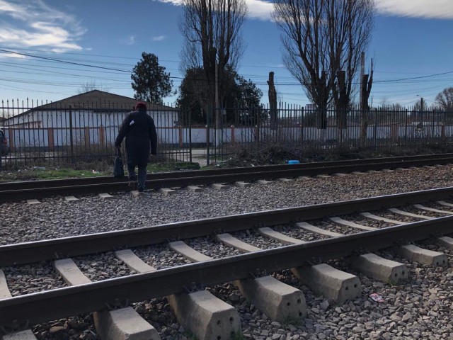 O să MURIM sub șine, din cauza căii FERATE din zona SABROSO. Video