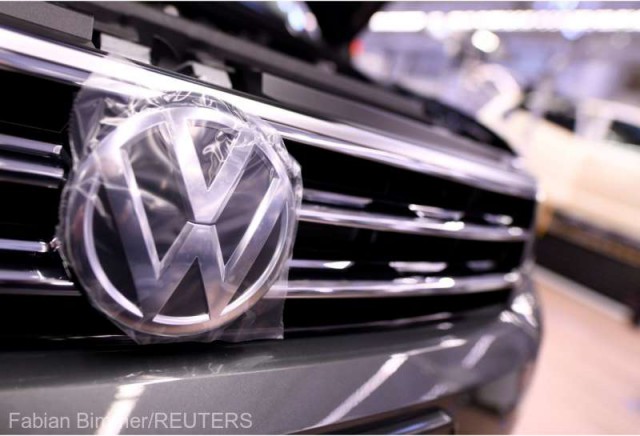 Vânzările grupului Volkswagen AG au scăzut uşor la începutul acestui an