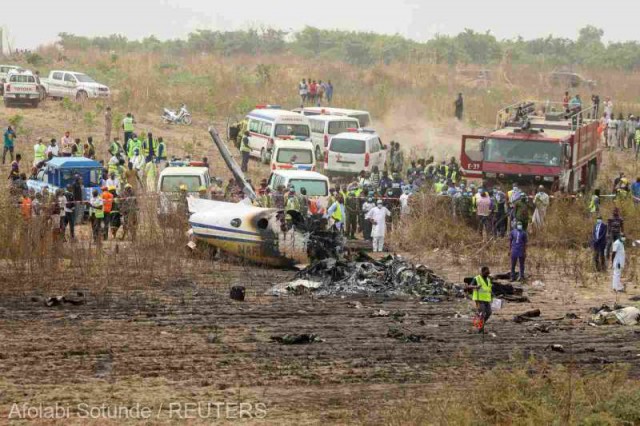 Şapte oameni au murit după ce un avion militar s-a prăbuşit în Nigeria