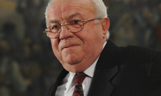 Alexandru Arșinel, pus la zid pentru veniturile de 90 de milioane pe lună! Cum justifică actorul sumele