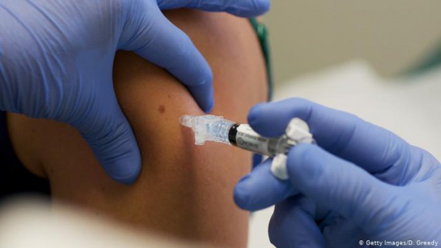 Tătaru: Persoanele vaccinate nu ar trebui să aibă de suferit din cauza celor neimunizate
