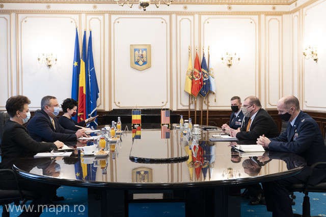 Importanţa Parteneriatului Strategic dintre România şi SUA, evidenţiată în întâlnirea Nicolae Ciucă - David Muniz