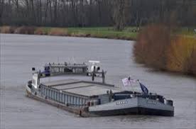 NAVĂ sub pavilion slovac, BLOCATĂ în PORTUL Constanţa