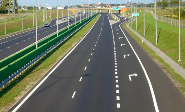 Una dintre cele mai așteptate autostrăzi din România e aproape de deschidere