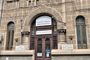 Colegiul Naţional “Mircea cel Bătrân” derulează activitățile din  Programul Naţional  “Săptămâna verde”