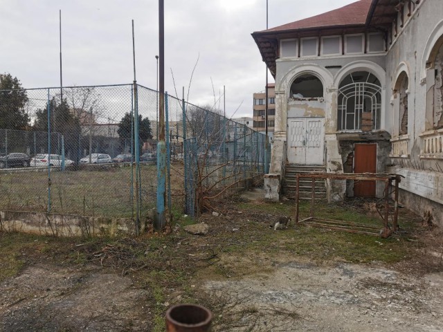 ȘCOALA SPORTIVĂ nr 1 a AJUNS de NERECUNOSCUT