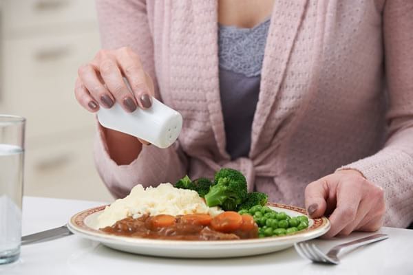 Este dieta cu conținut scăzut de sare întotdeauna sănătoasă?