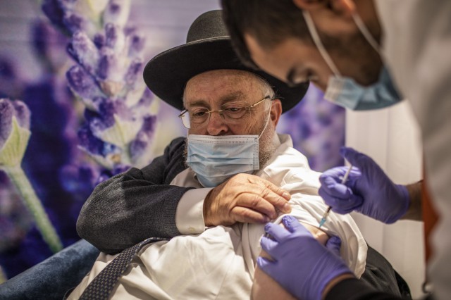 Coronavirus: Primăria din Tel Aviv oferă stimulente comestibile pentru a încuraja vaccinarea anti-COVID-19