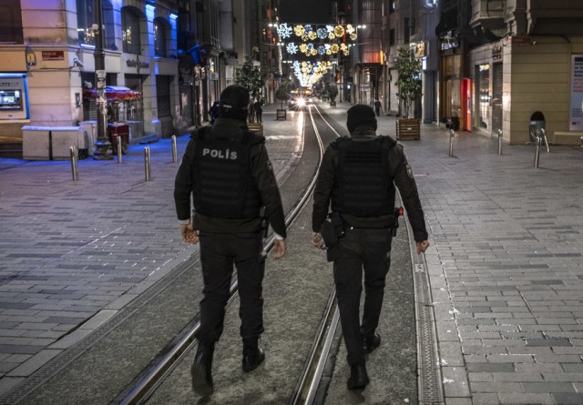 Turcia: 718 de arestări în cercurile pro-kurde, în urma unor raiduri operate în 40 de oraşe