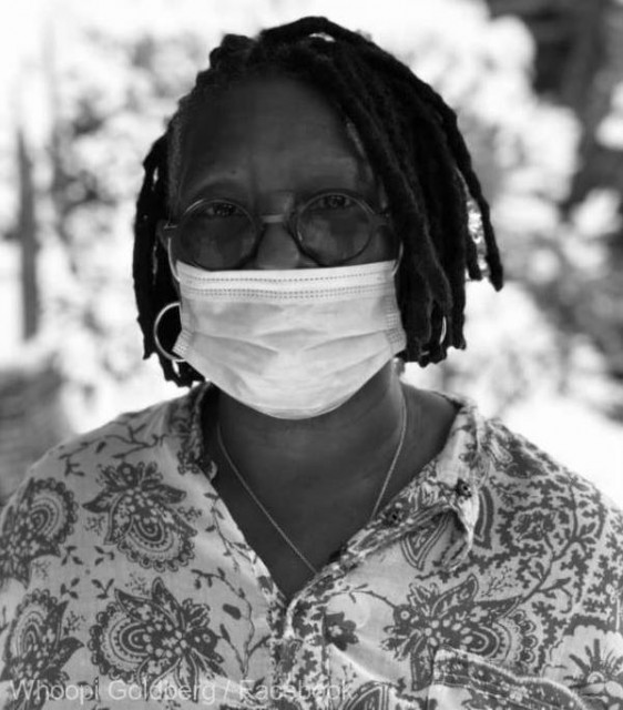 Whoopi Goldberg se retrage din producţia londoneză a musicalului „Sister Act“ după amânarea premierei