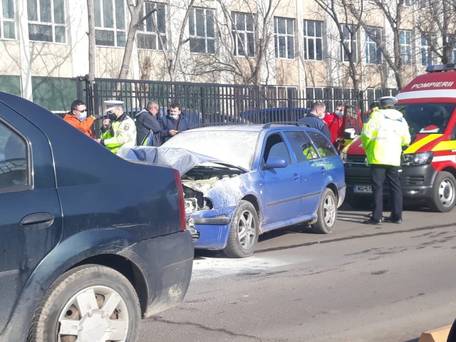 ACCIDENT rutier în zona Institutului de Marină!