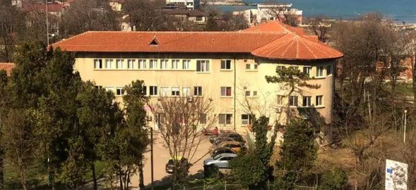 INCREDIBIL! Pavilionul A al Spitalului Mangalia, VÂNDUT pe INTERNET
