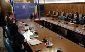 LISTA miniștrilor care își țin la secret consilierii personali: transparență până se ajunge la oamenii șefului