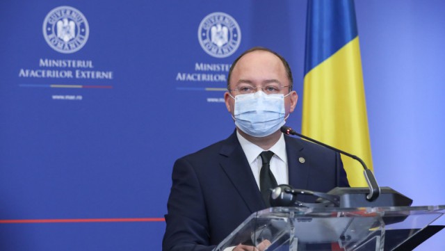 Mandatul României la președinția Comunității Democrațiilor, prelungit cu un an