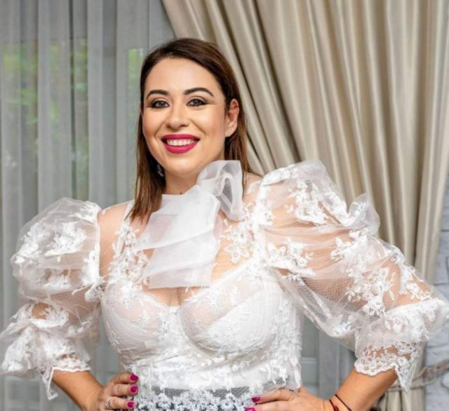 „I-aș invita o săptămână în locul meu!” Oana Roman a izbucnit pe Internet! Cine a scos-o din minți pe vedetă