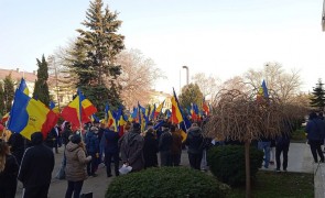 Protest AUR împotriva vânzării Portului Constanța. Co-președintele AUR: Nu putem ceda acest port!