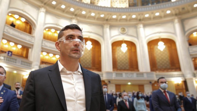 George Simion: AUR votează bugetul dacă Guvernul taie banii de la partide și îi dă pentru un spital. Nu vrem cele 4 milioane de euro