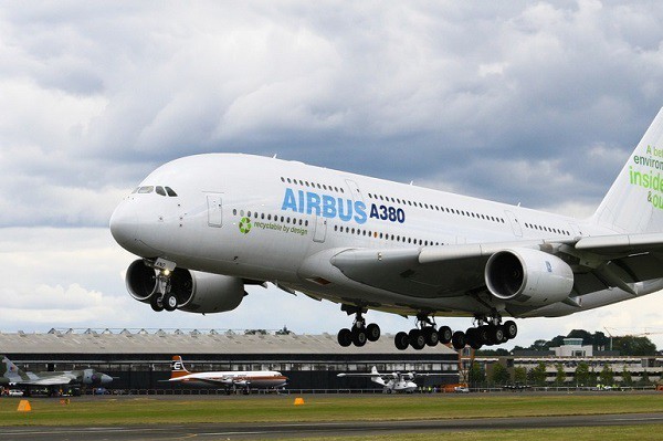 SUA şi UE au decis să suspende suprataxele vamale în dosarul Boeing/Airbus