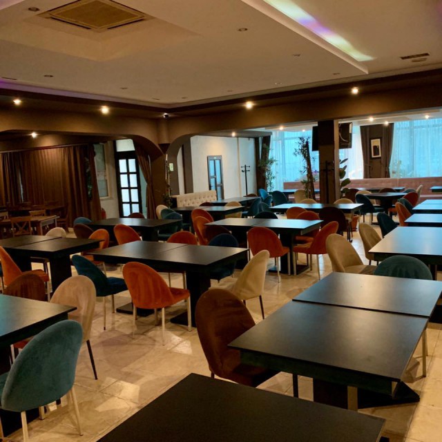 AMENZI pentru RESTAURANTUL ANKORA şi alte societăţi, pentru NERESPECTAREA MĂSURILOR din PANDEMIE