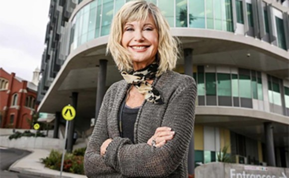 Olivia Newton-John consumă cannabis din producție proprie