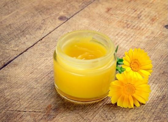 Crema și extractul de gălbenele: cum și de ce să le folosești