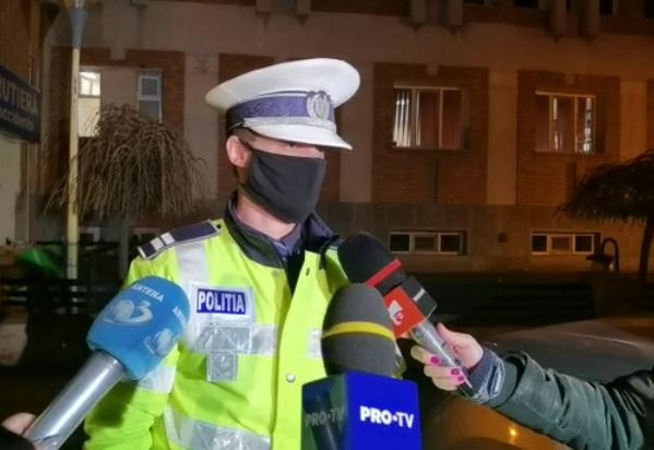 IATĂ ce spun polițiștii EROI care au INTERVENIT la INCENDIUL de pe strada SOVEJA. VIDEO