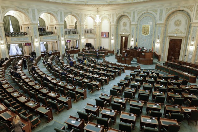 Senat: Primul vot pe tablete
