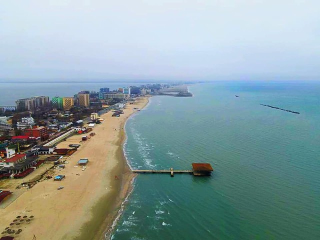 PASARELA REGALĂ din Mamaia, ACOPERITĂ cu NISIP