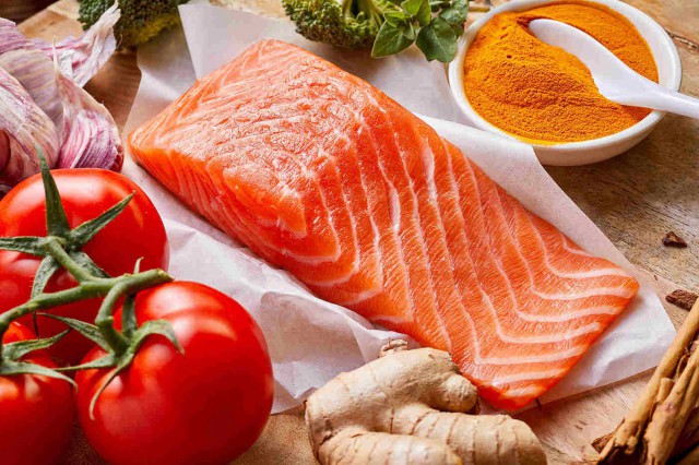 Care sunt alimentele și suplimentele care subțiază sângele și previn formarea cheagurilor?