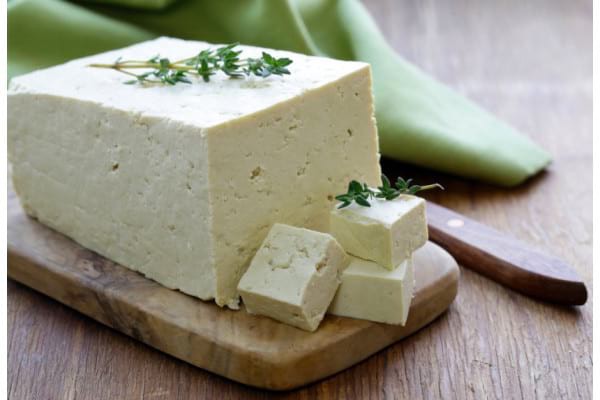 Brânza tofu: contrandicaţii, conținut nutriţional și cum o poți consuma