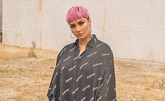 Demi Lovato, declarată oarbă după supradoză
