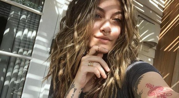 El este noul iubit al lui Paris Jackson? Poza cu care fiica lui Michael Jackson a stârnit controverse!