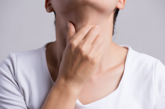 Senzația de nod în gât: ce poate ascunde?