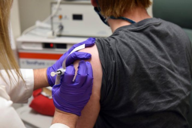 Coronavirus - SUA: Bonusuri şi concedii pentru a-i stimula pe angajaţi să se vaccineze