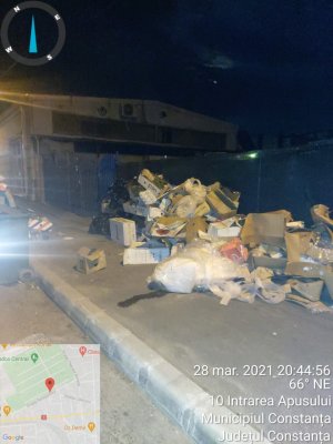 Deşeuri, depozitate pe strada Bărăganului