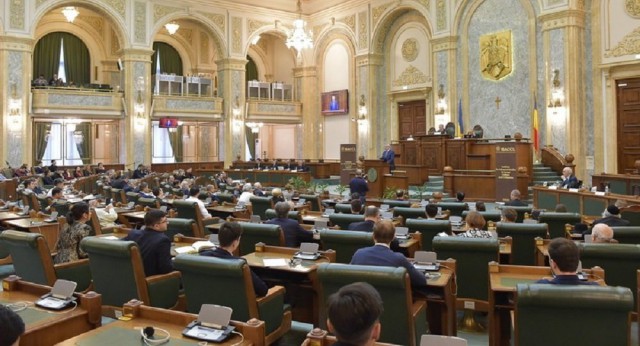 Senatorii au decis: Condamnații pentru corupţie nu vor beneficia de pensia specială