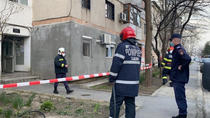 Miros intens de gaze într-un bloc din Medgidia. Pompierii au intervenit. VIDEO