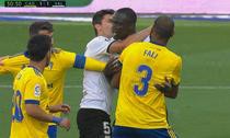 Scandal în La Liga - Jucătorii Valenciei au părăsit terenul după ce Diakhaby ar fi fost victima unor insulte rasiste