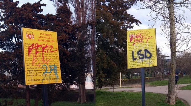 PANOURI VANDALIZATE în Parcul TĂBĂCĂRIE