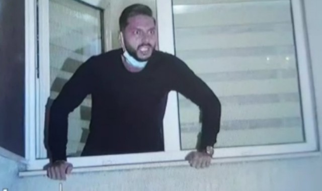 Tânăr din Constanța, HUIDUIT de protestatari: „Să vă fie rușine! Suntem în război! Oamenii ăia se luptă să vă facă bine!“ VIDEO