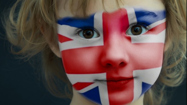 Post Brexit: Copiii europeni aflaţi în sistemul de îngrijire din UK riscă să devină imigranţi fără documente