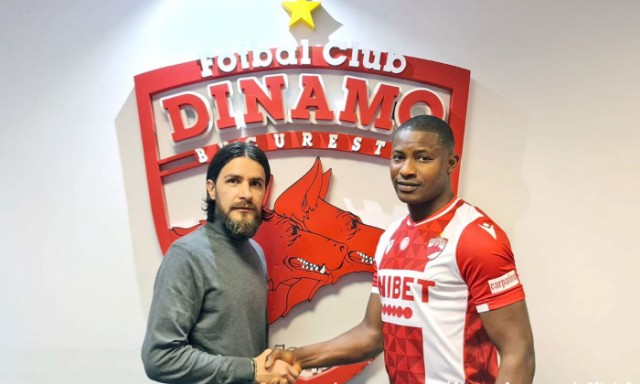 Dinamo l-a transferat pe atacantul nigerian Joseph Akpala