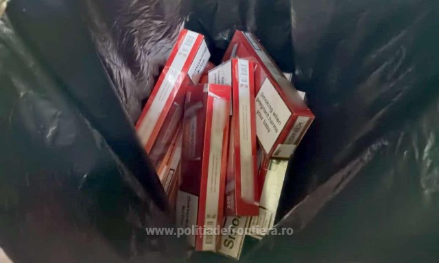 Ţigări de contrabandă, depistate la bordul unei nave în Portul Constanța