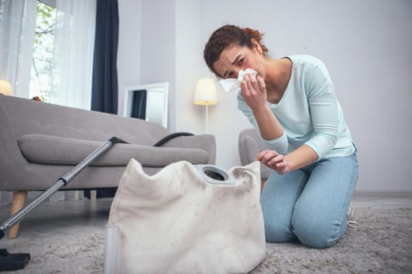 Ai alergie la praf? Ce să reții despre acarienii care provoacă reacții