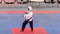O sportivă însărcinată în luna a opta a câștigat medalia de aur la Taekwondo