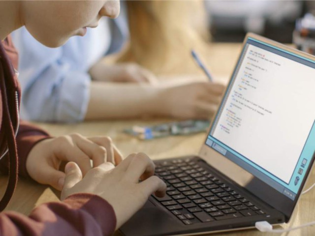 Peste 40% dintre candidaţii care au aplicat pentru loc de muncă aleg ofertele ce afişează salariul