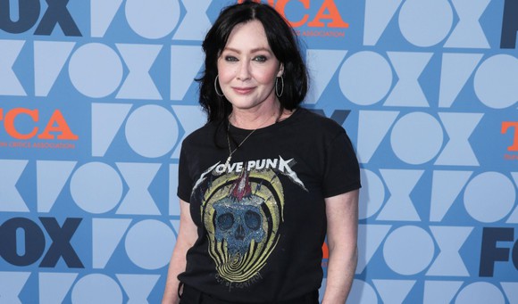 Actrița Shannen Doherty, Brenda din „Beverly Hills“, a împlinit 50 de ani. Se luptă de șase ani cu cancerul