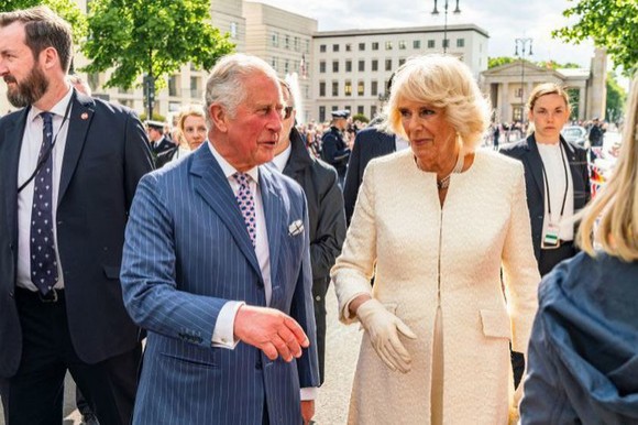 Cum a reuşit Camilla să îl cucerească pe Prinţul Charles. Ce pasiuni au în comun cei doi
