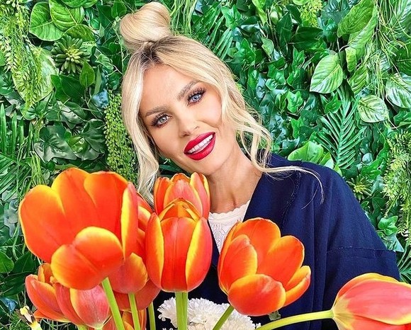 Andreea Banică, despre cum a câștigat primii bani: „Vindeam mușețel și corcodușe lângă calea ferată”