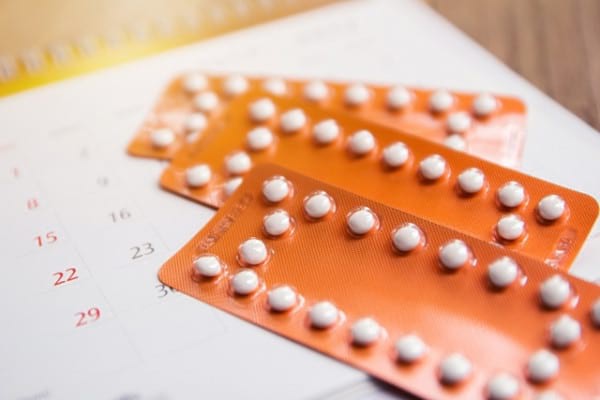 Pilula contraceptivă, asociată cu un risc scăzut de artrită reumatoidă